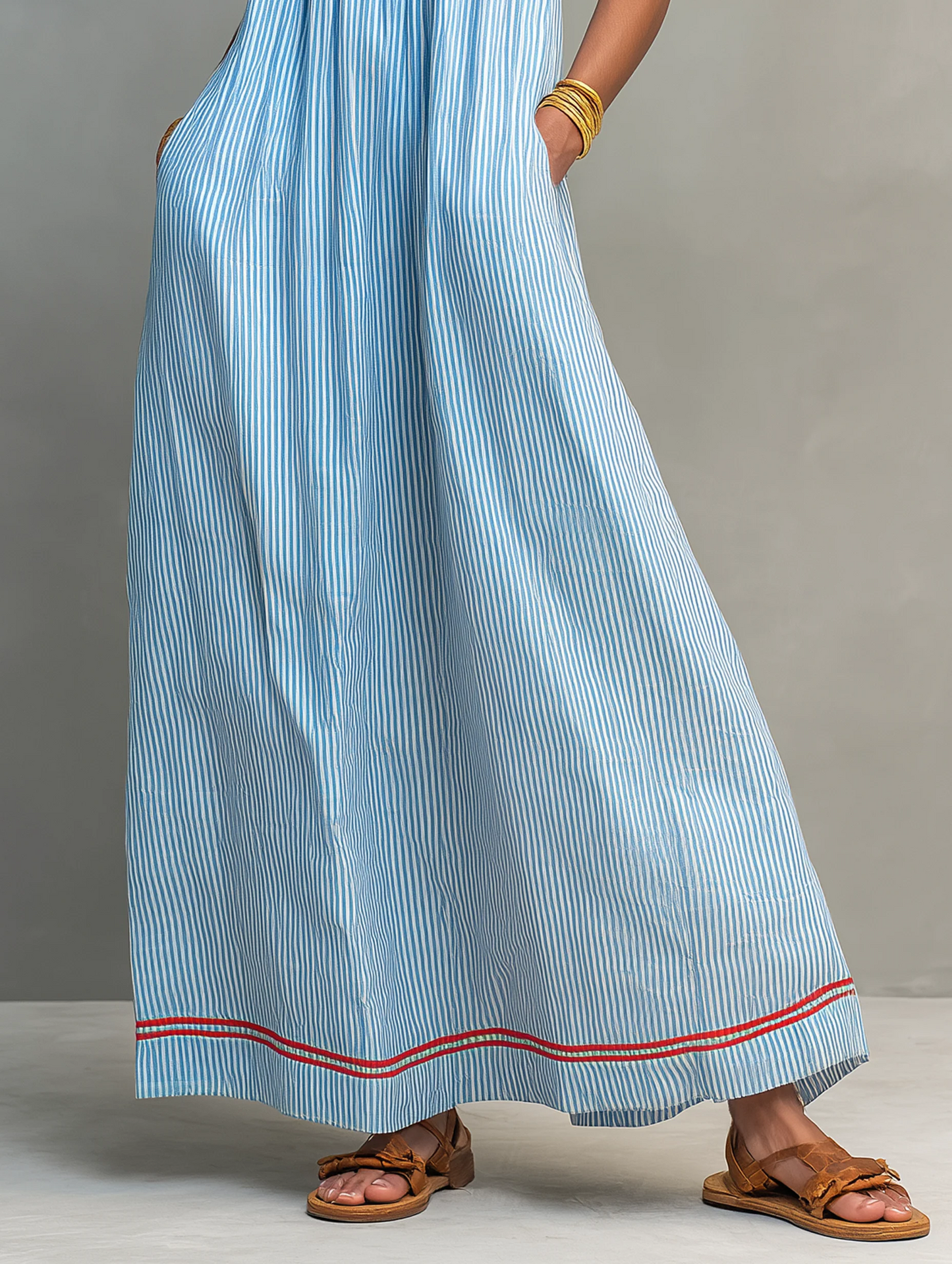 Vestido largo minimalista de rayas para mujer, con ribete rojo y tirantes finos
