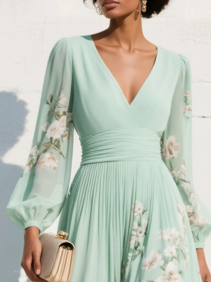 Vestido largo de gasa plisada en verde menta con estampado floral para mujer