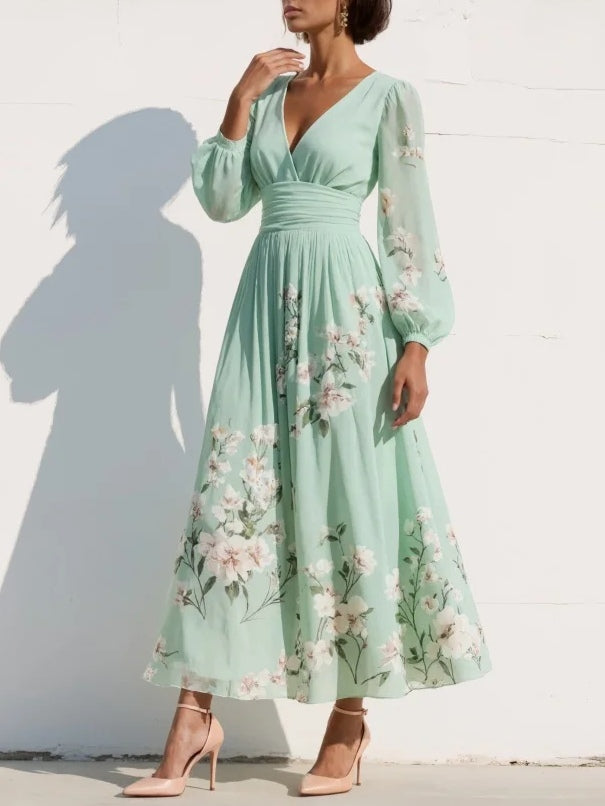 Vestido largo de gasa plisada en verde menta con estampado floral para mujer